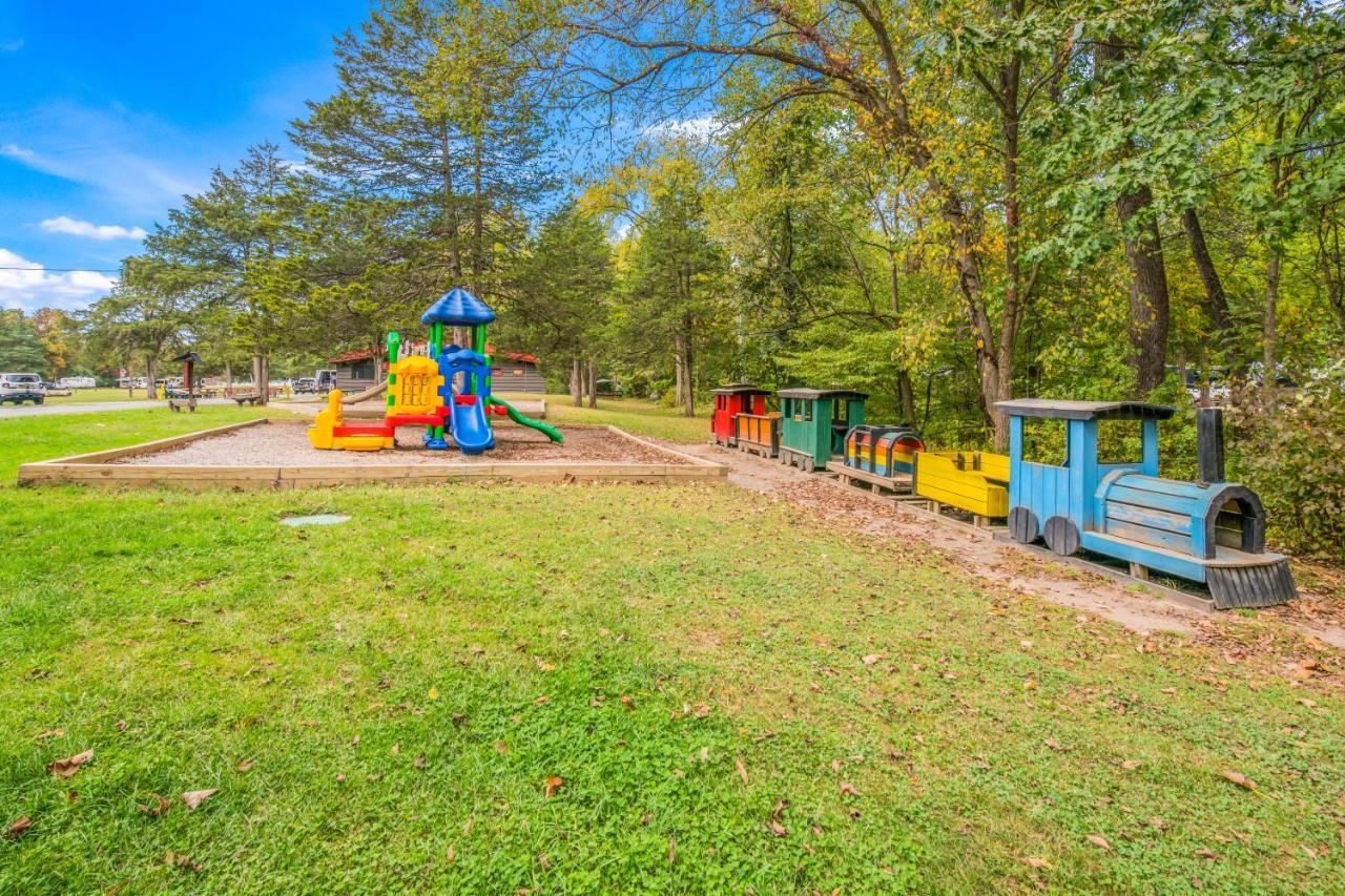 Rondout Valley Camping Resort Deluxe Park Model 11 Accord ภายนอก รูปภาพ